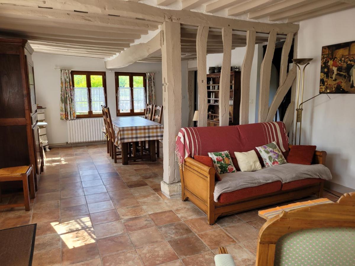 La Porterie Face A L'abbaye Ferienhaus Le Bec-Hellouin